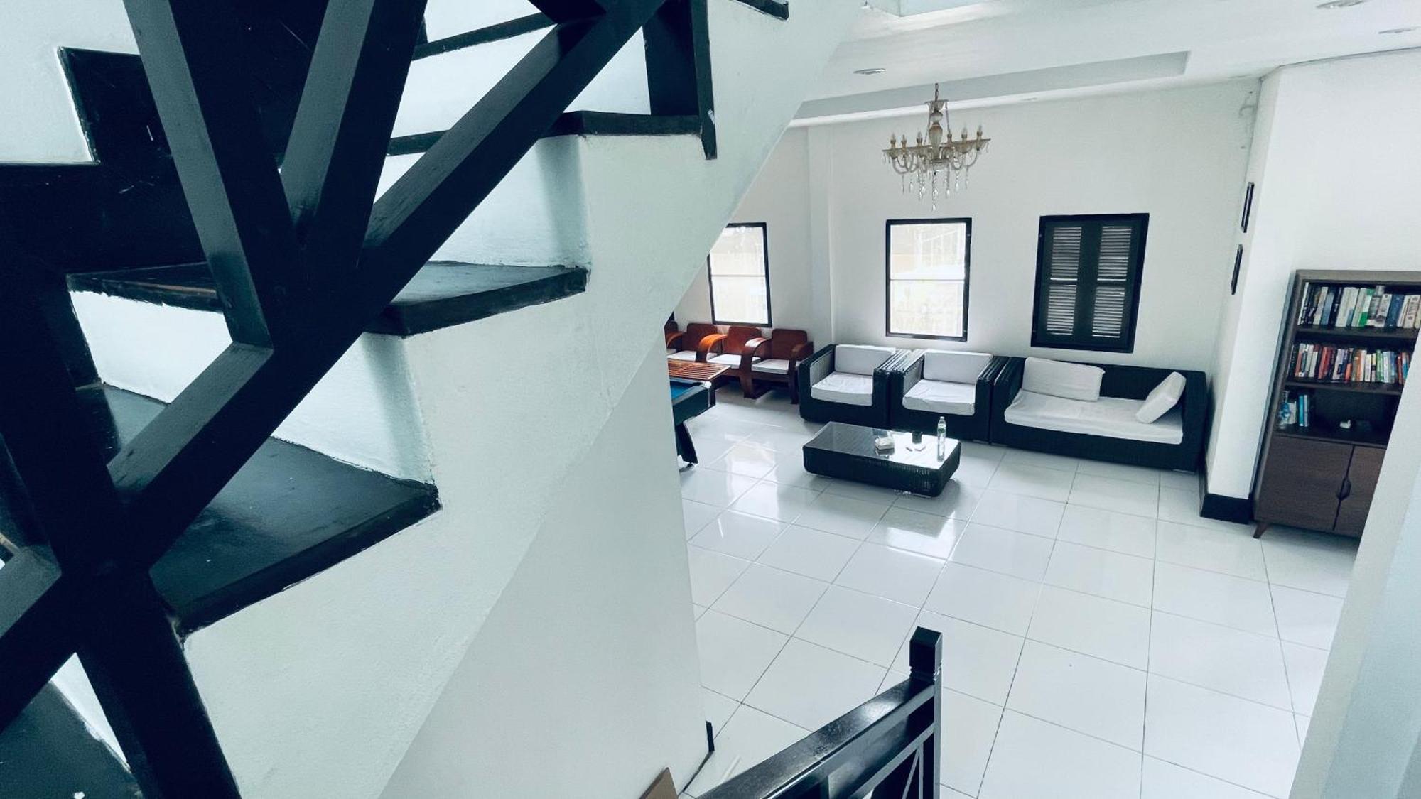 Meet Sunset Hostel Luangprabang Luaran gambar