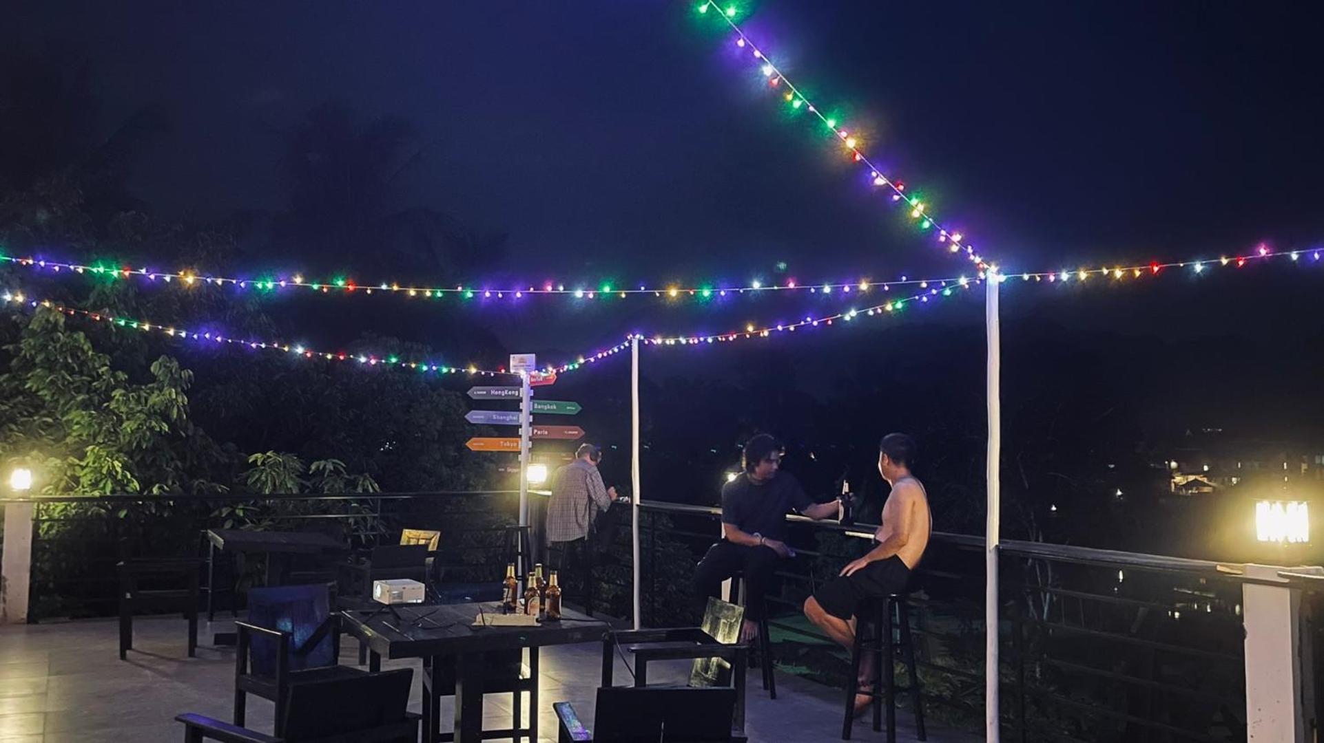 Meet Sunset Hostel Luangprabang Luaran gambar